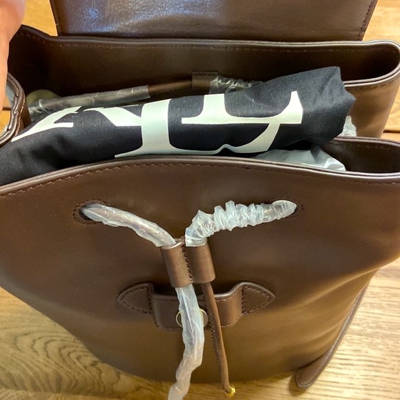 NWT MSRP$375 Lauren Ralph Lauren Leather Medium Winny Backpack Fall Brown - Picture 3 of 4